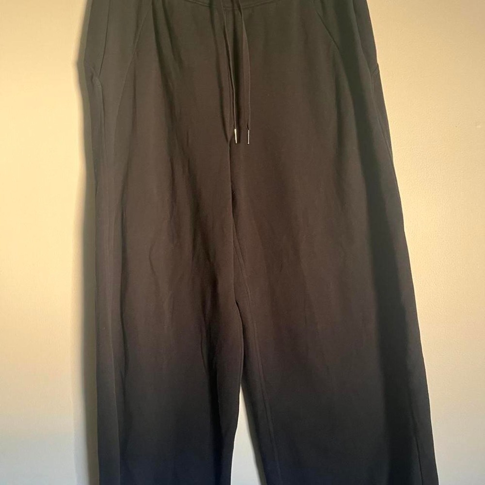 Lululemon Scuba Mid-Rise Wide Leg Black Pants Size XL